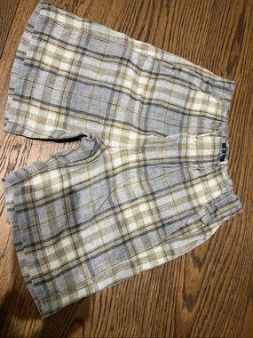 Il Gufo Plaid Pull-On Shorts in Gray & Cream